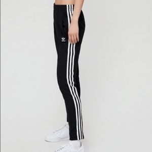 NWOT Adidas SUPERSTAR pant
